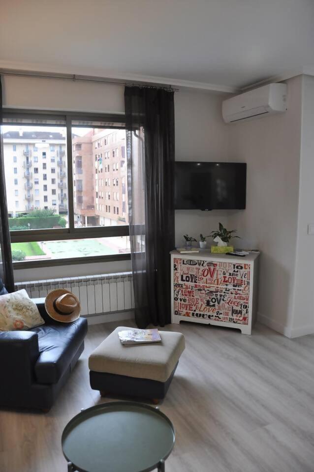 Apto La Estambrera I I Wifi Y Aire Acondicionado Logrono Luaran gambar