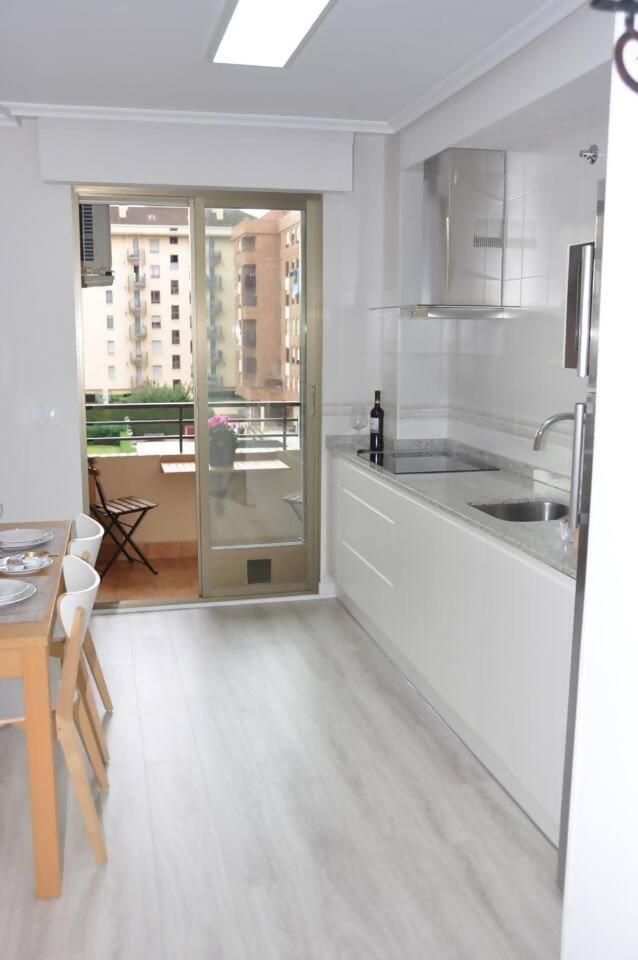 Apto La Estambrera I I Wifi Y Aire Acondicionado Logrono Luaran gambar